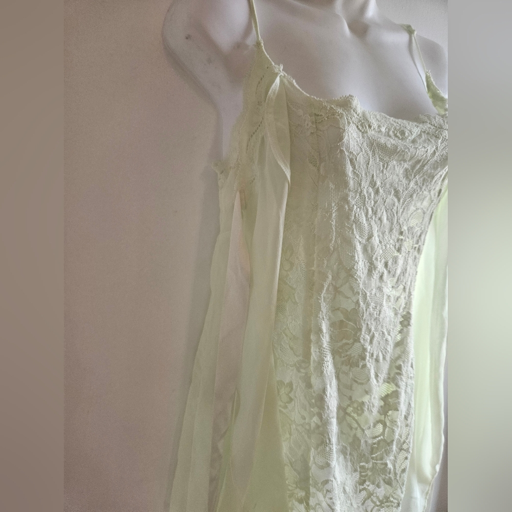 Victoria's Secret Mint Green Lace Chemise Overlay Satin Size XS - Picture 2 of 11